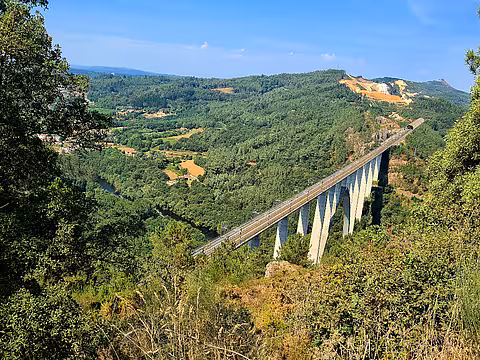 Spectacular bridge on the Vía de la Plata