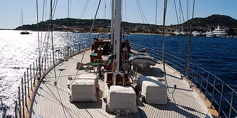 Aussicht von Deck während einer Segelreise